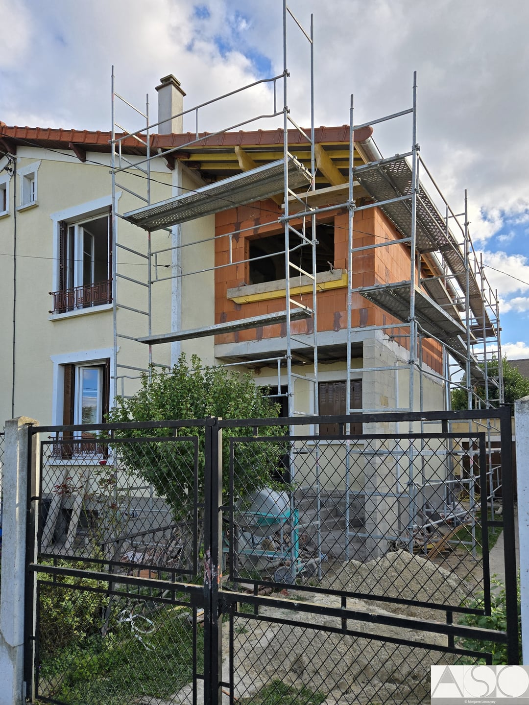 Avant travaux — Surélévation pavillon de banlieue IDF (Vue 2)